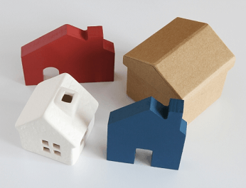 4つの家の模型